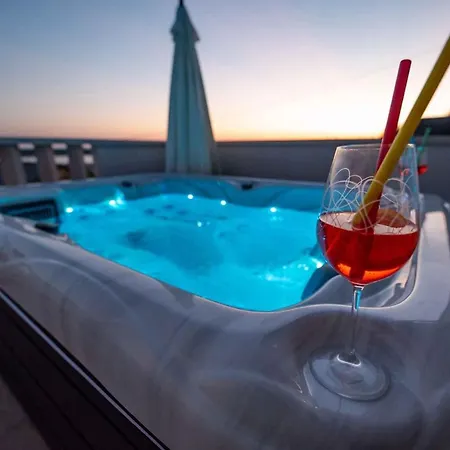 Holiday In - Zadar Riviera 43105 Ljubač